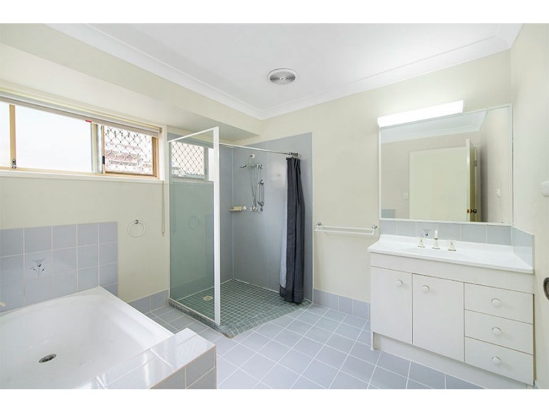 11 Scoresby Street, Mount Warren Park QLD 4207