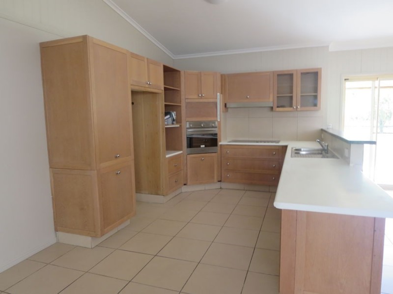 54 Cramer Blvd, Mount Warren Park QLD 4207
