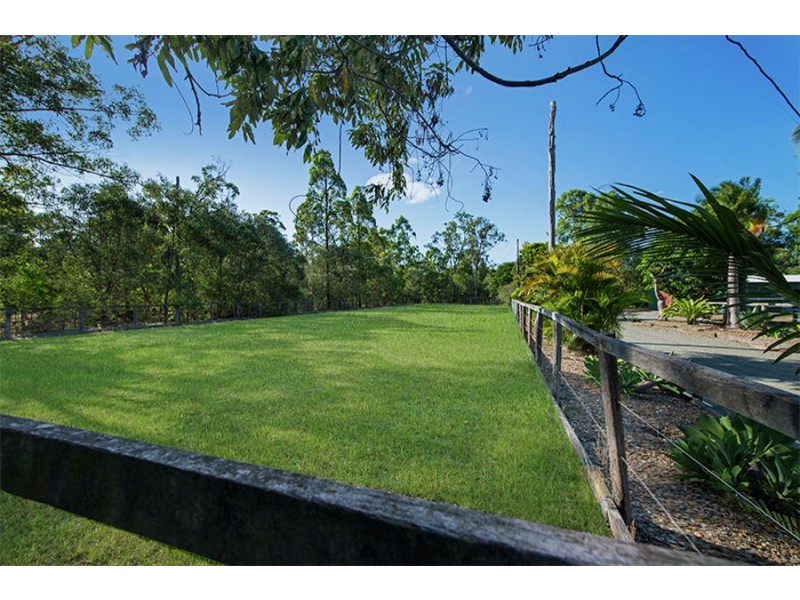 16-24 Lynette Court, Buccan QLD 4207