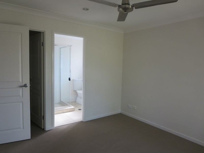 33 Sunridge Street, Bahrs Scrub QLD 4207