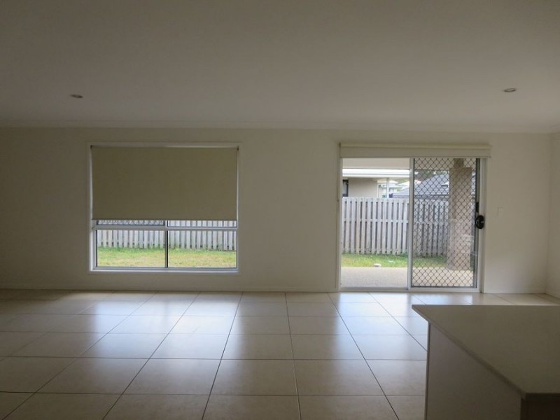 33 Sunridge Street, Bahrs Scrub QLD 4207