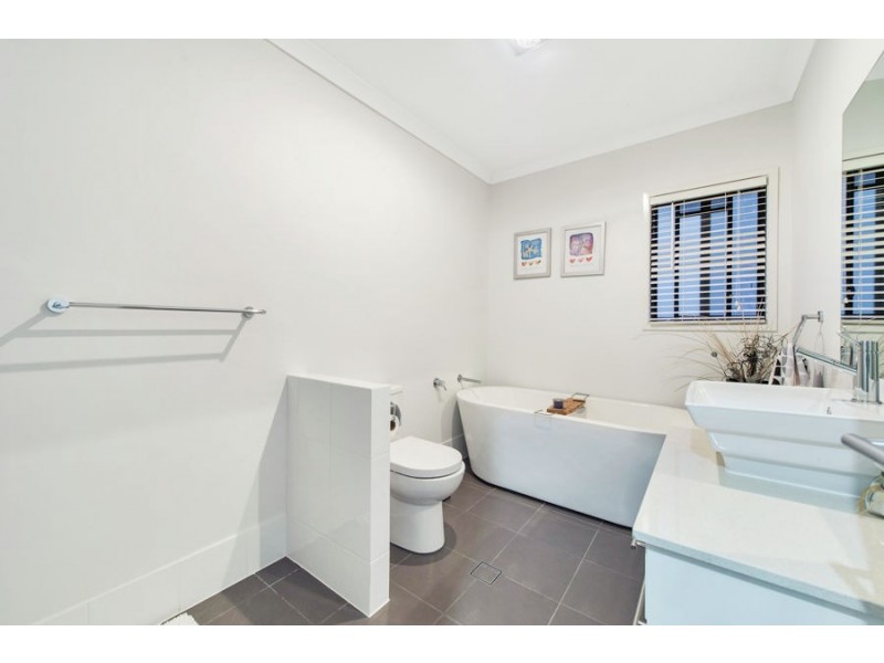 4/16 Hester Street, Shailer Park QLD 4128