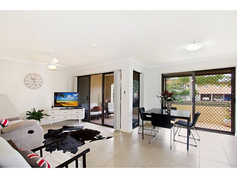 2/53 Stapylton St, Coolangatta QLD 4225