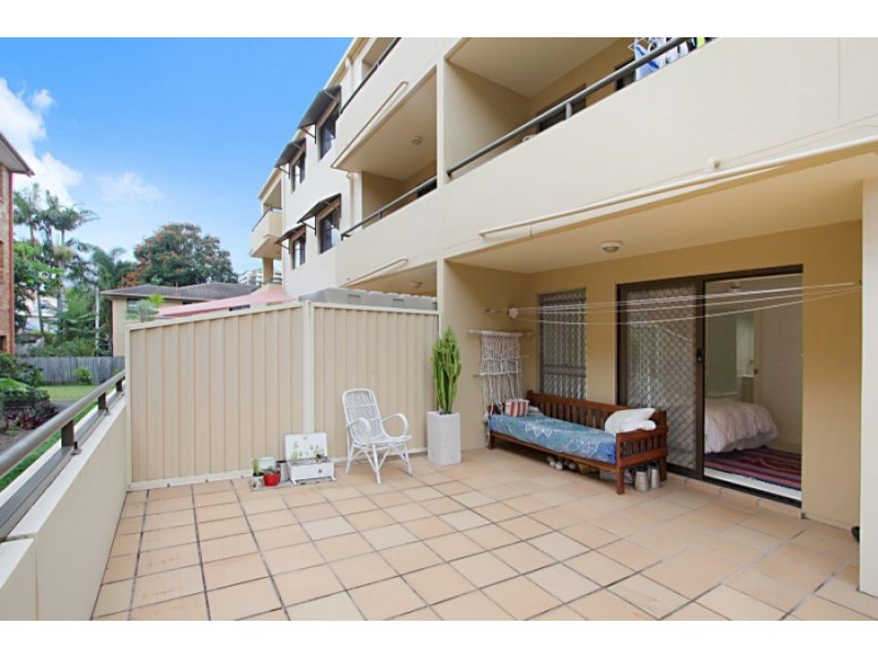 2/53 Stapylton St, Coolangatta QLD 4225