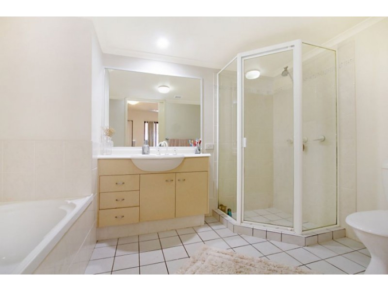 2/53 Stapylton St, Coolangatta QLD 4225