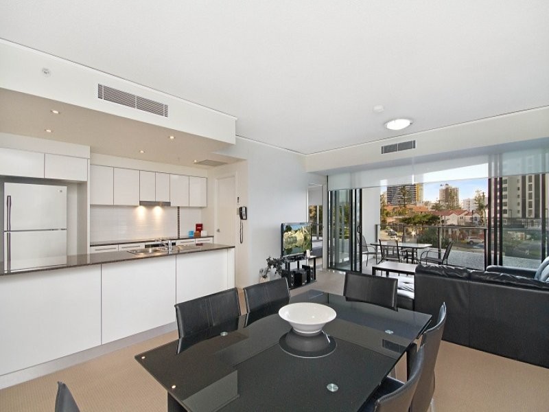 305/22 Surf Parade, Broadbeach QLD 4218