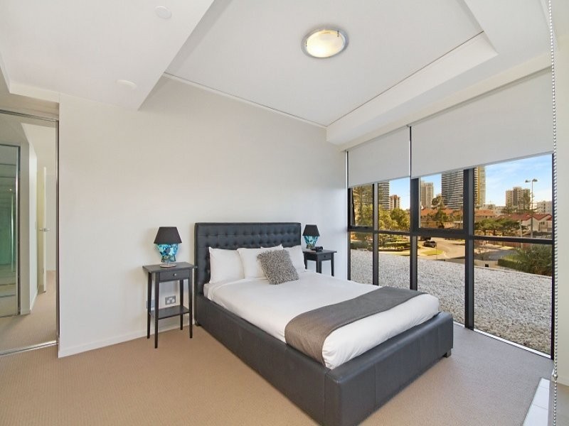 305/22 Surf Parade, Broadbeach QLD 4218