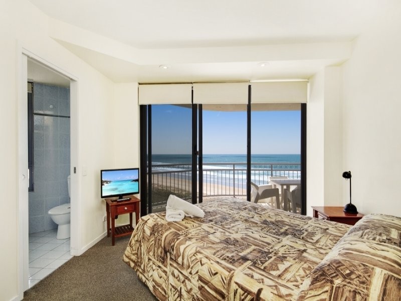 14/277 Golden Four Dve, Bilinga QLD 4225