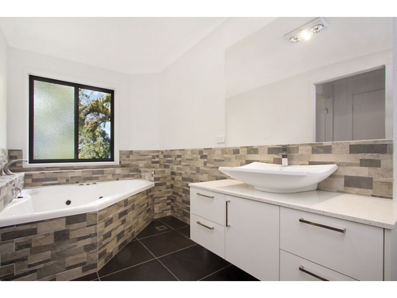 5 Fir Street, Bilambil Heights NSW 2486