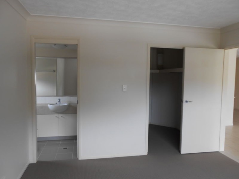 8/66 McLean St, Coolangatta QLD 4225