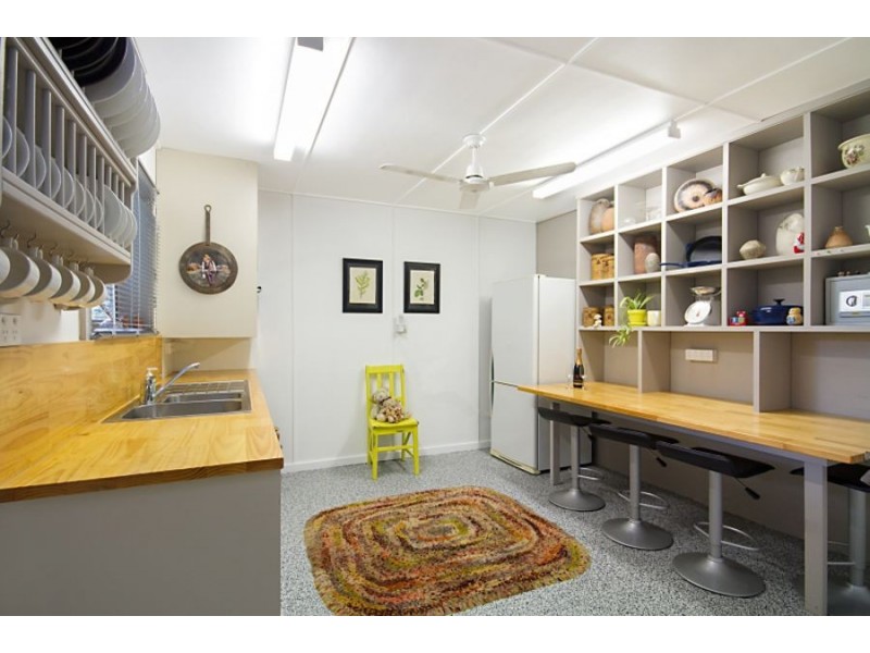 14 Tweed St, Coolangatta QLD 4225