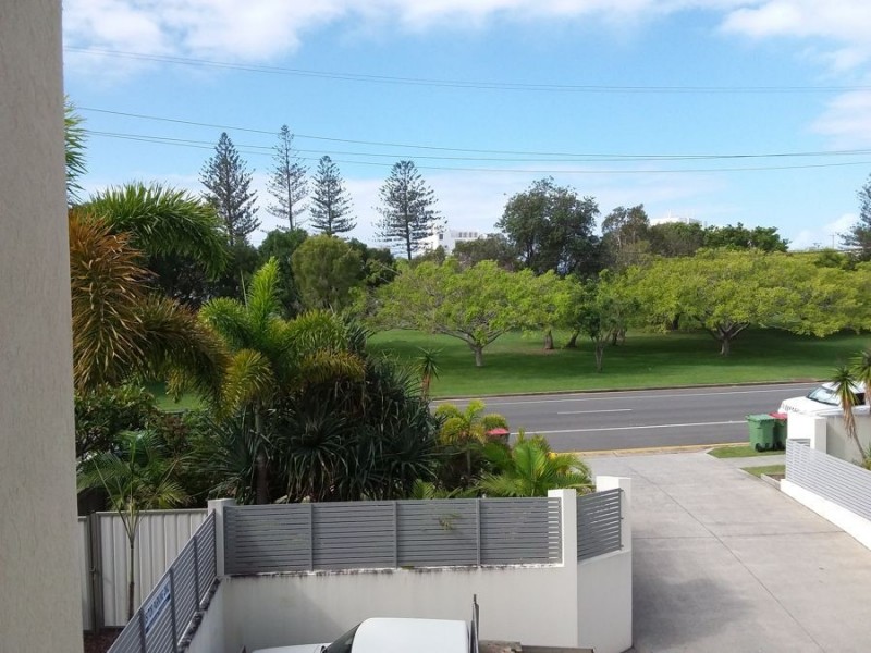 8/462 Coolangatta Road, Tugun QLD 4224
