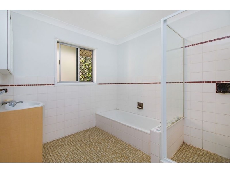 2/180 Kennedy Dve, Tweed Heads NSW 2485