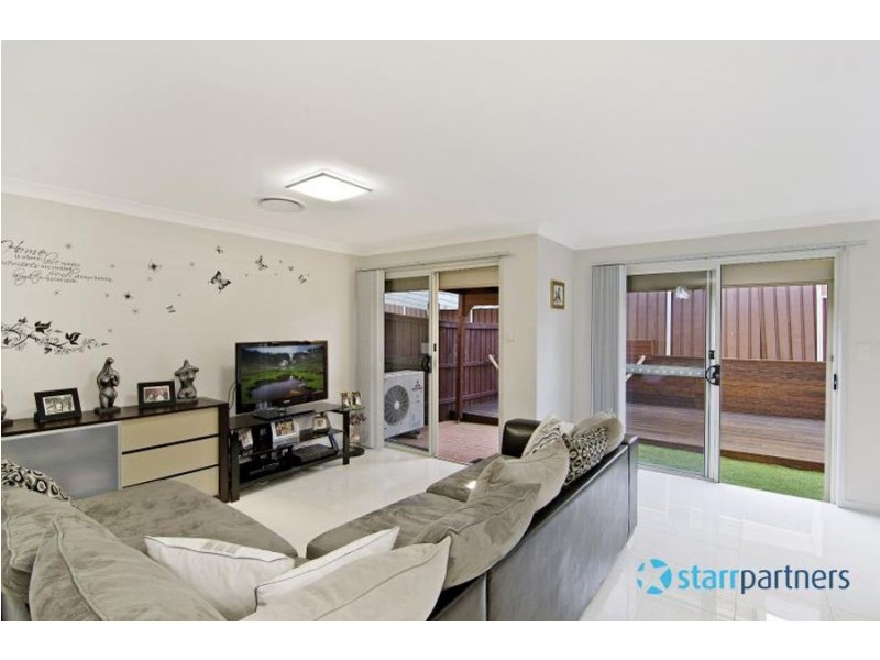 2/37 Binalong, Pendle Hill NSW 2145