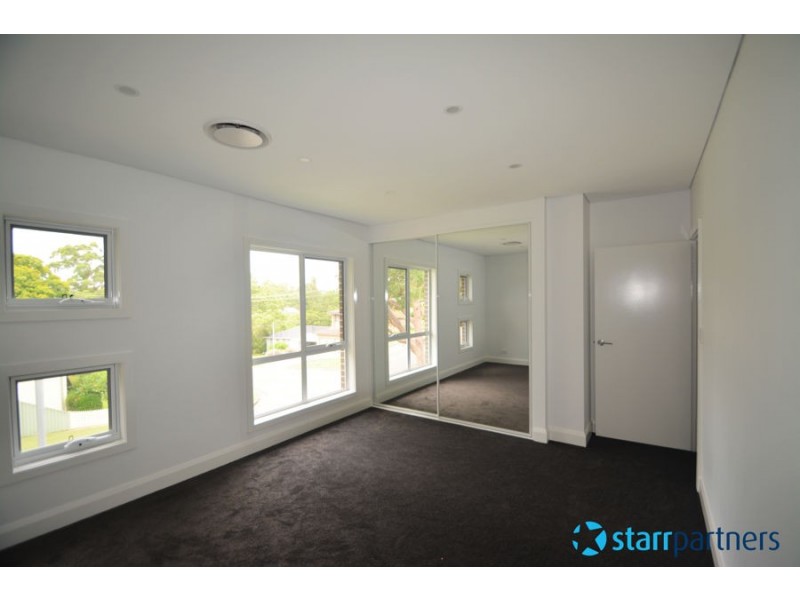 9 Moss Street, Northmead NSW 2152