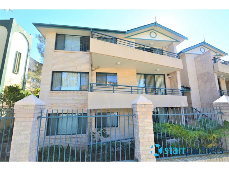 4 / 9-15 Lloyds Avenue, Carlingford NSW 2118