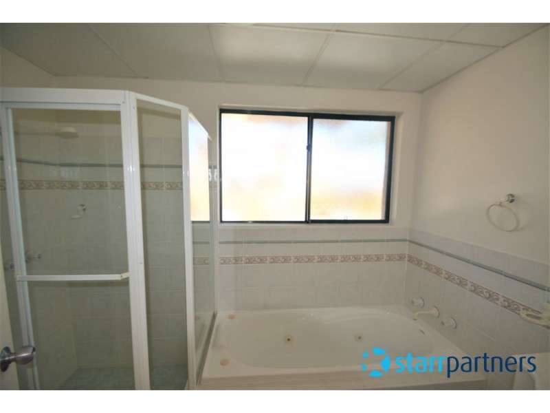 4 / 9-15 Lloyds Avenue, Carlingford NSW 2118