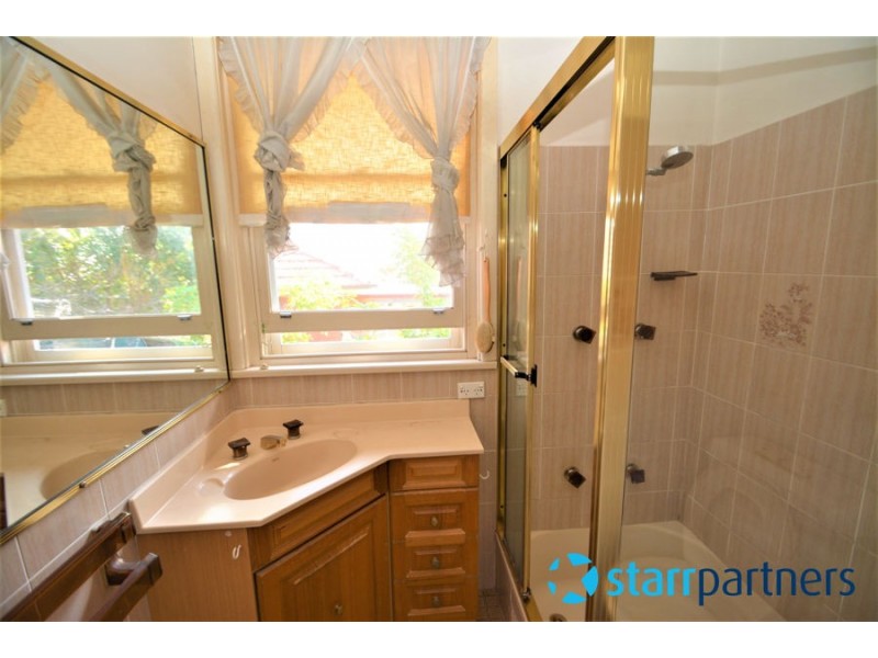 11 Oatlands Crescent, Oatlands NSW 2117