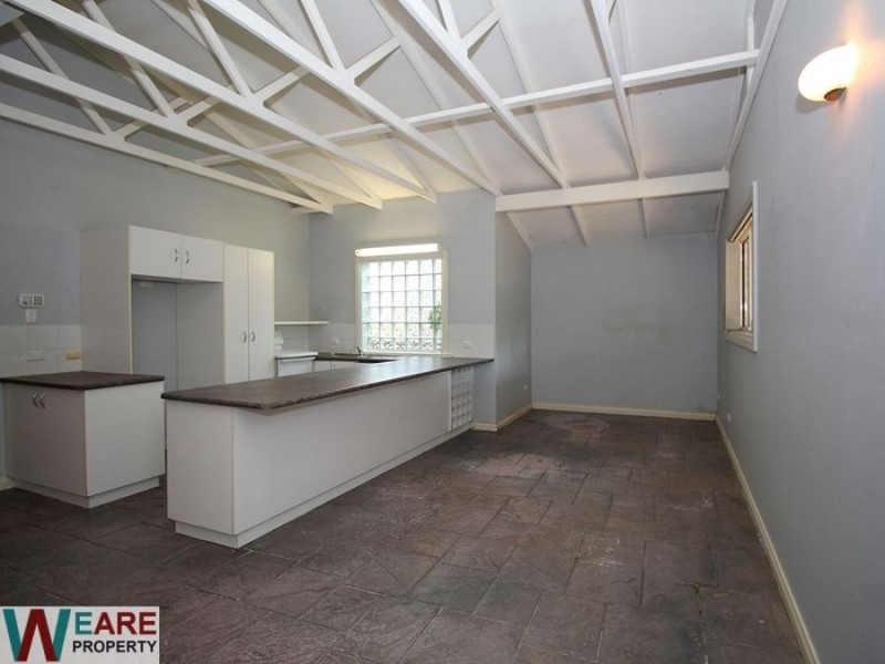 7 Clifford Place, Forest Lake QLD 4078