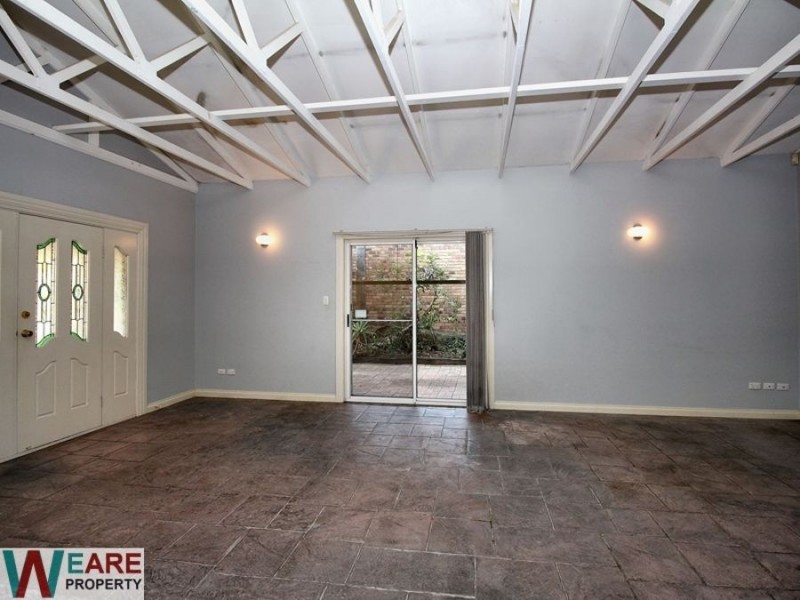 7 Clifford Place, Forest Lake QLD 4078