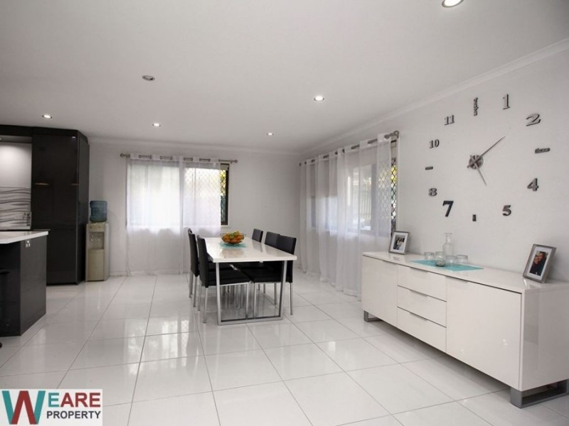 17 Dracon Street, Regents Park QLD 4118