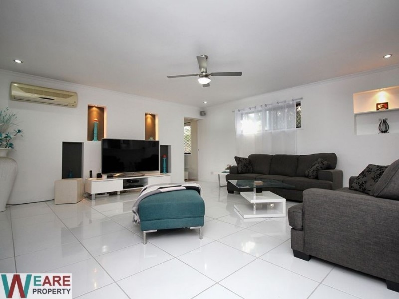 17 Dracon Street, Regents Park QLD 4118