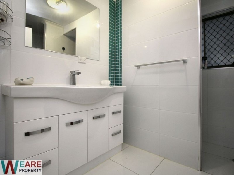 17 Dracon Street, Regents Park QLD 4118