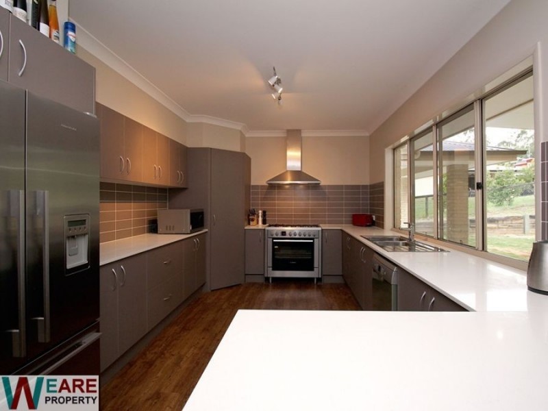 2-4 Eyre Pl, Jimboomba QLD 4280