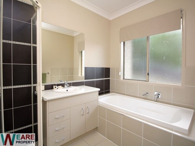 2-4 Eyre Pl, Jimboomba QLD 4280