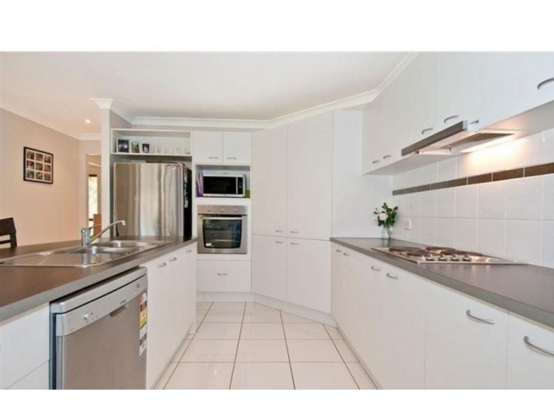 13 Christopher Pl, Jimboomba QLD 4280