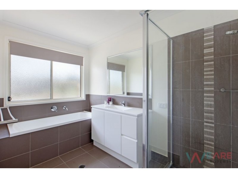 281 Peppertree Dr, Jimboomba QLD 4280