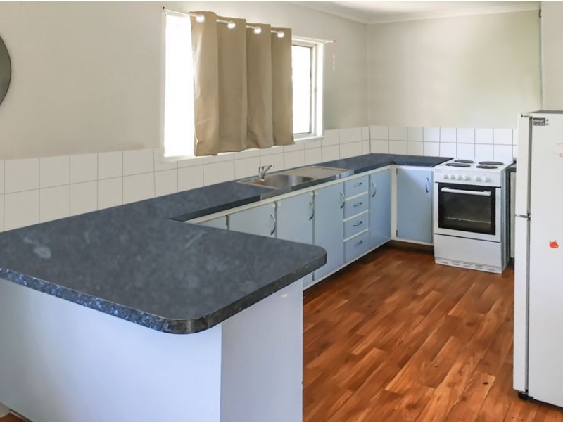 26 Egan Avenue, Beachmere QLD 4510