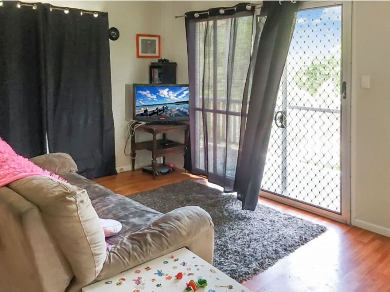 26 Egan Avenue, Beachmere QLD 4510