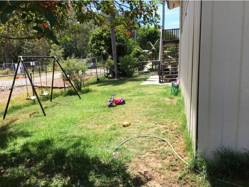 26 Egan Avenue, Beachmere QLD 4510