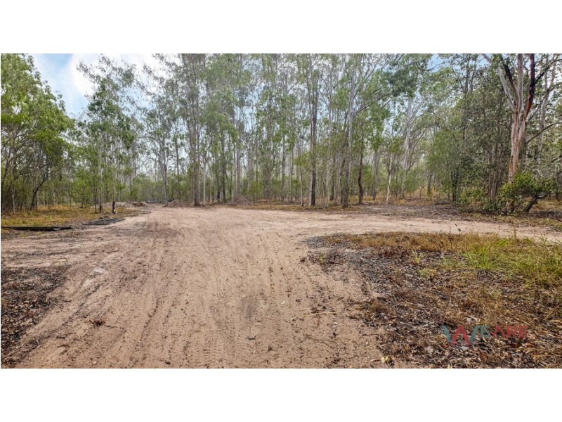 28,30 & 31 Strawpocket Cres, Jimboomba QLD 4280
