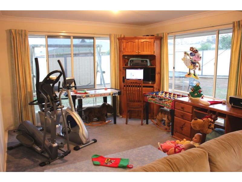 3 Jane Street, Crows Nest QLD 4355