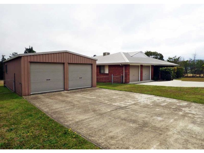 15 Park Road, Crows Nest QLD 4355
