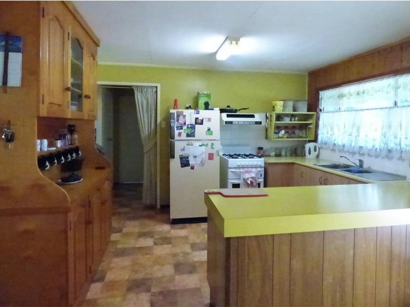 3 Dale Street, Crows Nest QLD 4355