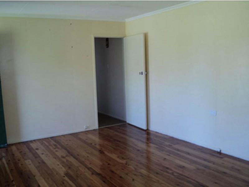 36 South St, Crows Nest QLD 4355