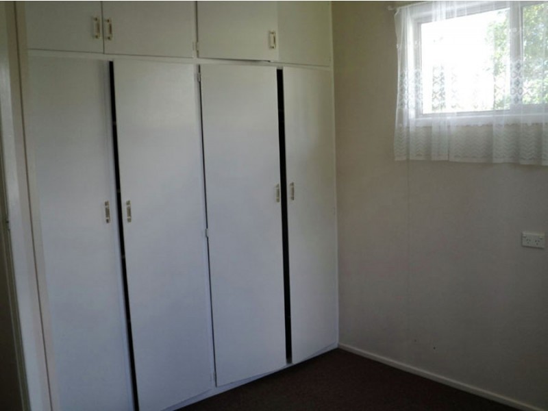 36 South St, Crows Nest QLD 4355