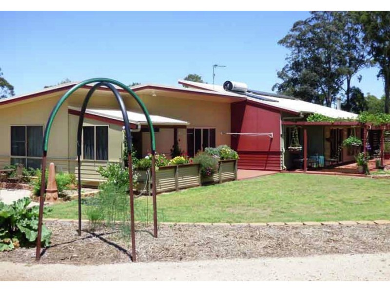 18 William St. Pechey., Crows Nest QLD 4355