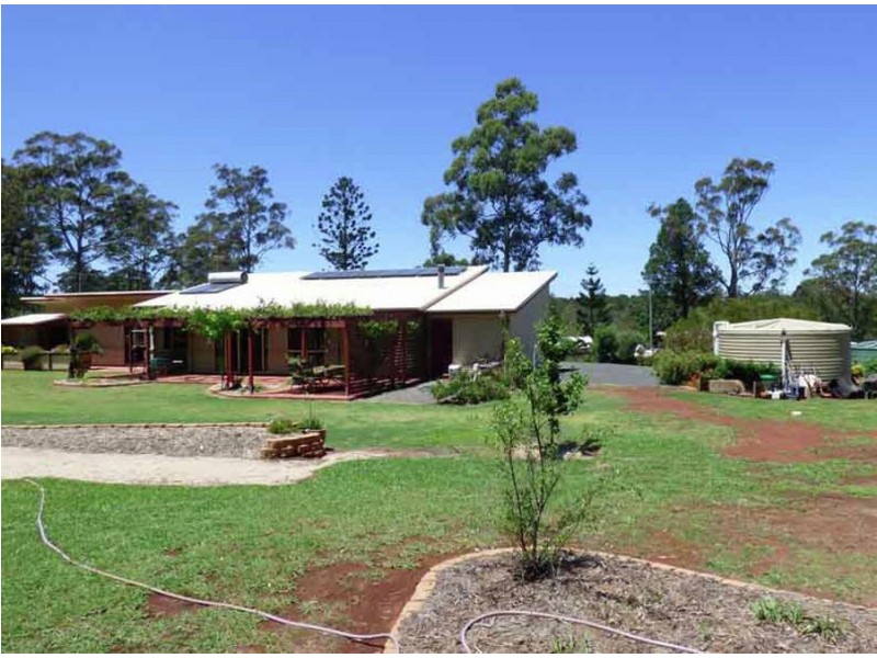 18 William St. Pechey., Crows Nest QLD 4355