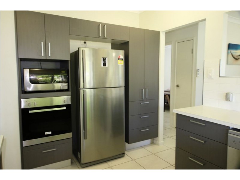 31 Howitson Dr, Balgal Beach QLD 4816