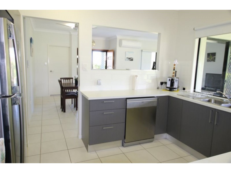 31 Howitson Dr, Balgal Beach QLD 4816