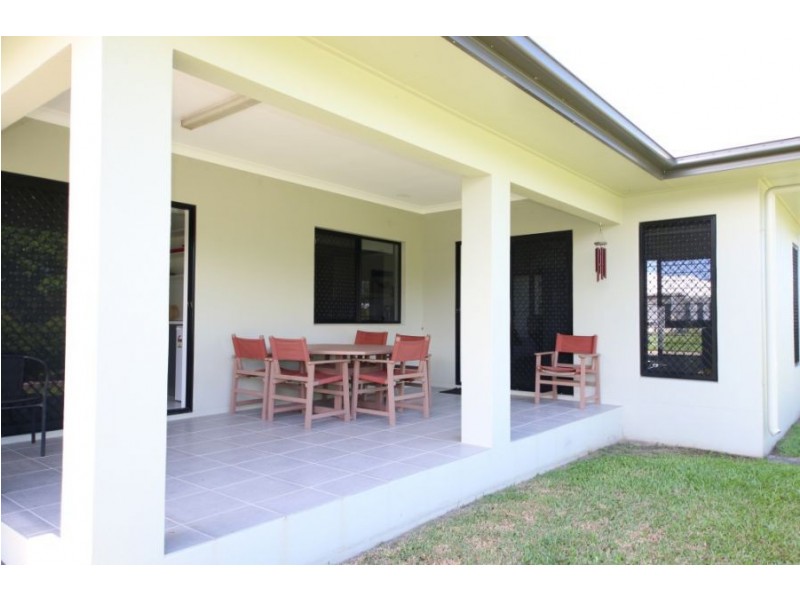 31 Howitson Dr, Balgal Beach QLD 4816