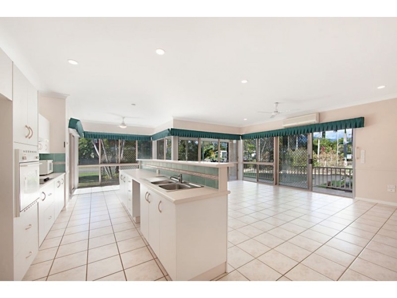 39 Borton St, Balgal Beach QLD 4816