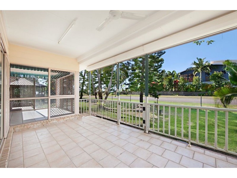 39 Borton St, Balgal Beach QLD 4816
