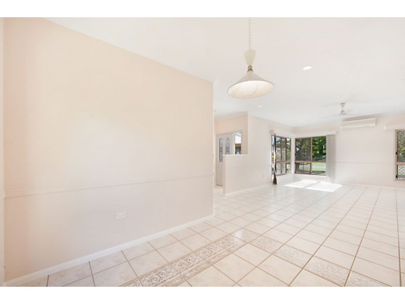 39 Borton St, Balgal Beach QLD 4816