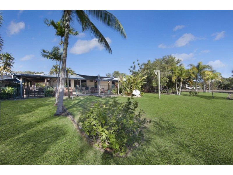 26 The Esplanade, Toolakea QLD 4818