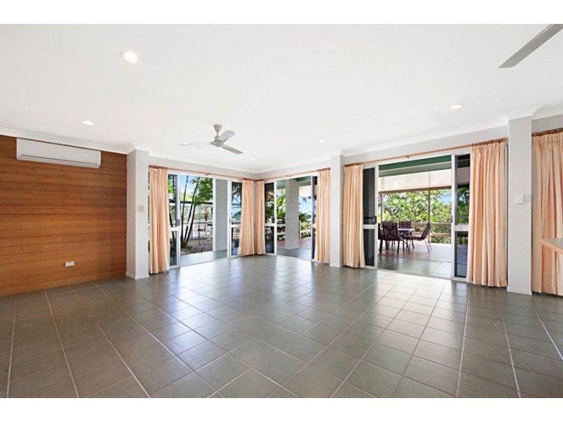 36 Howitson Dr, Balgal Beach QLD 4816